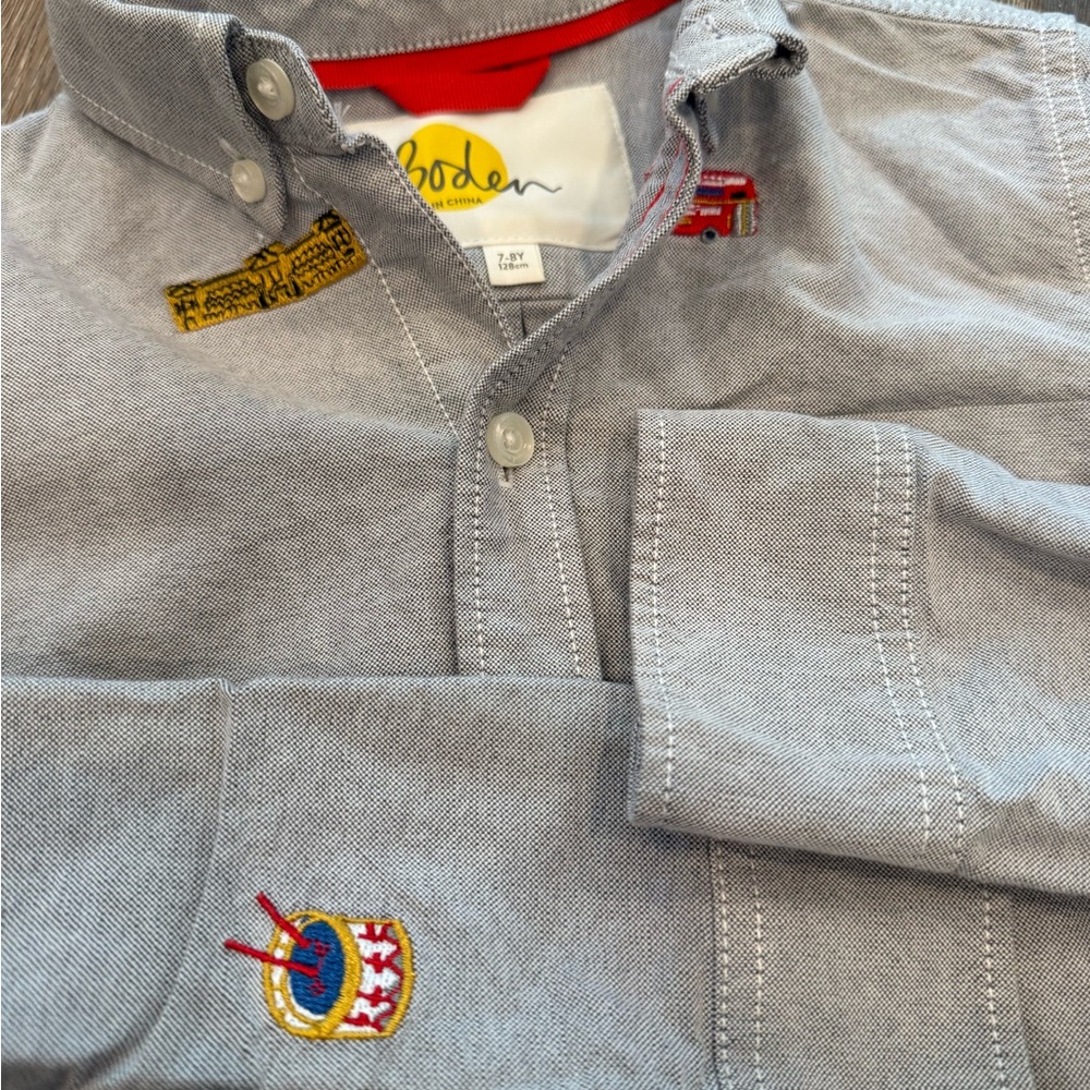 Boden Gray Button Down London‎ England Shirt w Embroidery Big Ben, soldier, bus